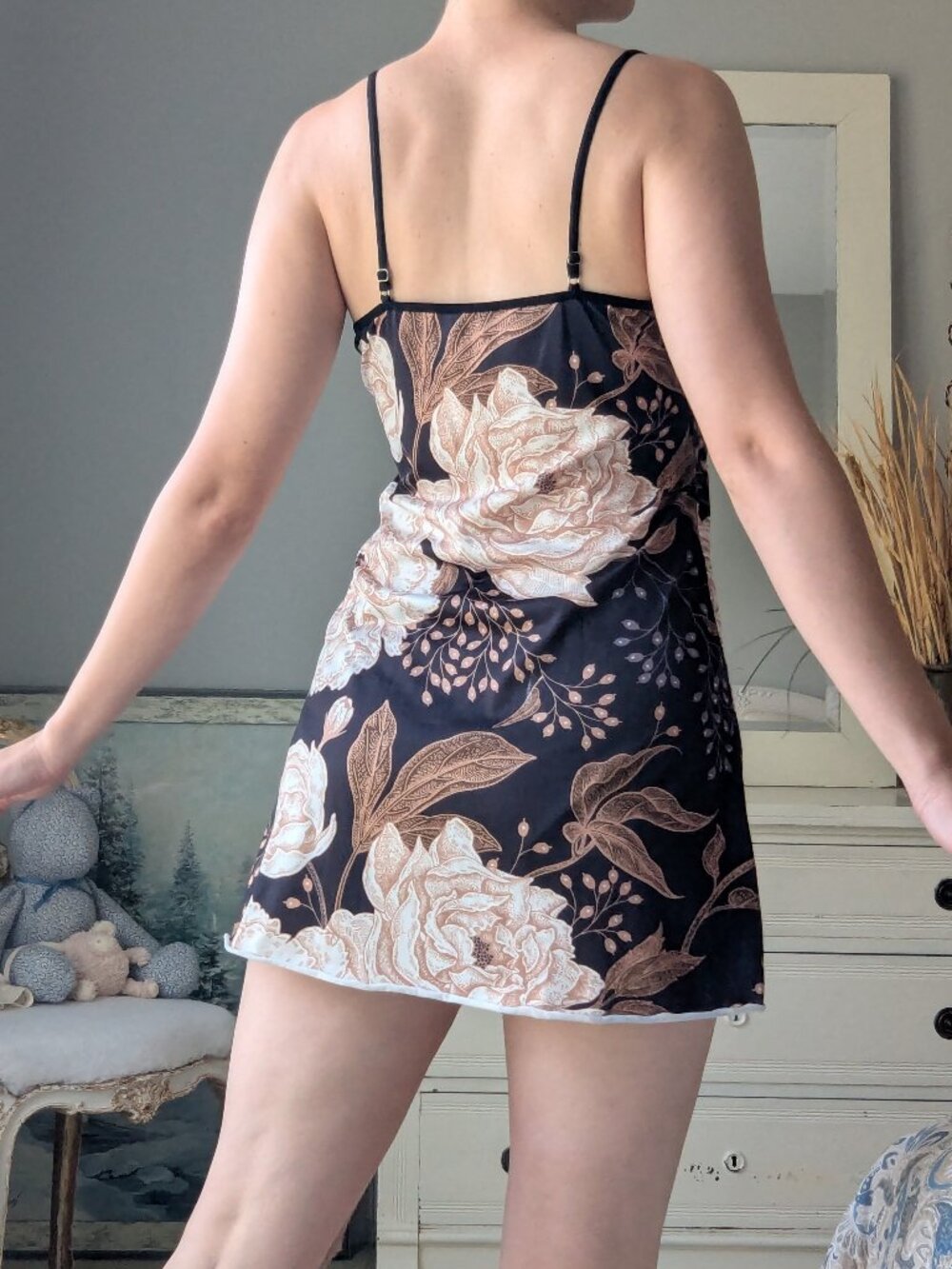 Women's S/M Black Floral-Print Mini-Length Cute Simple Chemise Nightgown